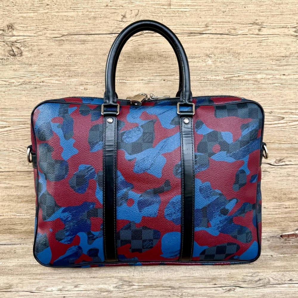 Louis Vuitton Porte Documents Voyage Leather Bag